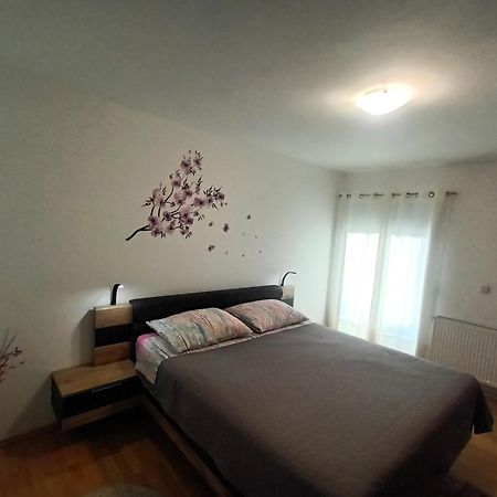 Apartment Anita Zadar Bagian luar foto